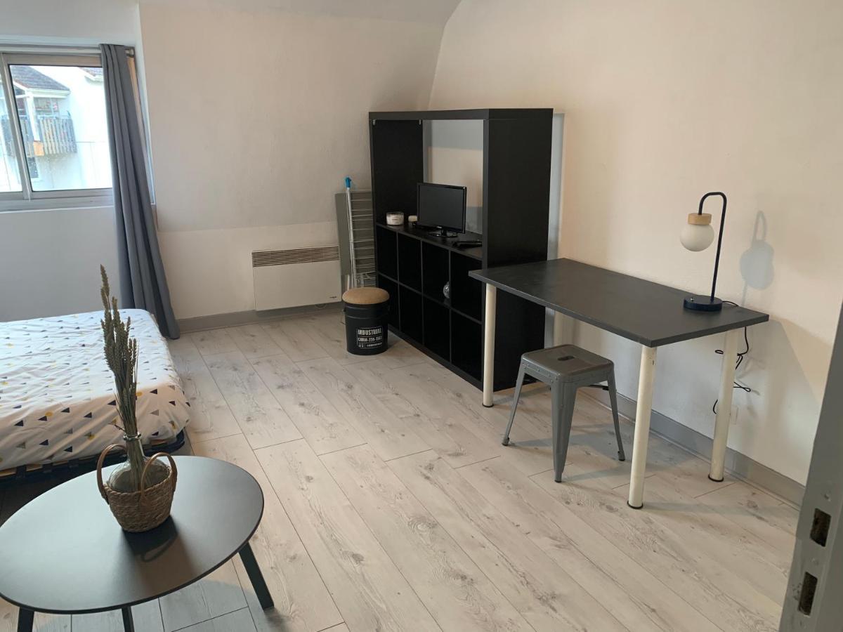 Apartamento Joli Studio Avec Garage Prive Tarbes Exterior foto